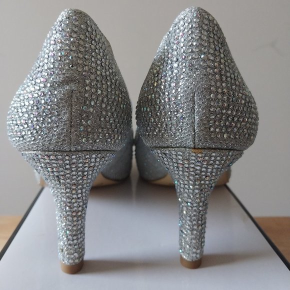 Alex Marie brand beaded Silver Pump - Picture 3 of 3